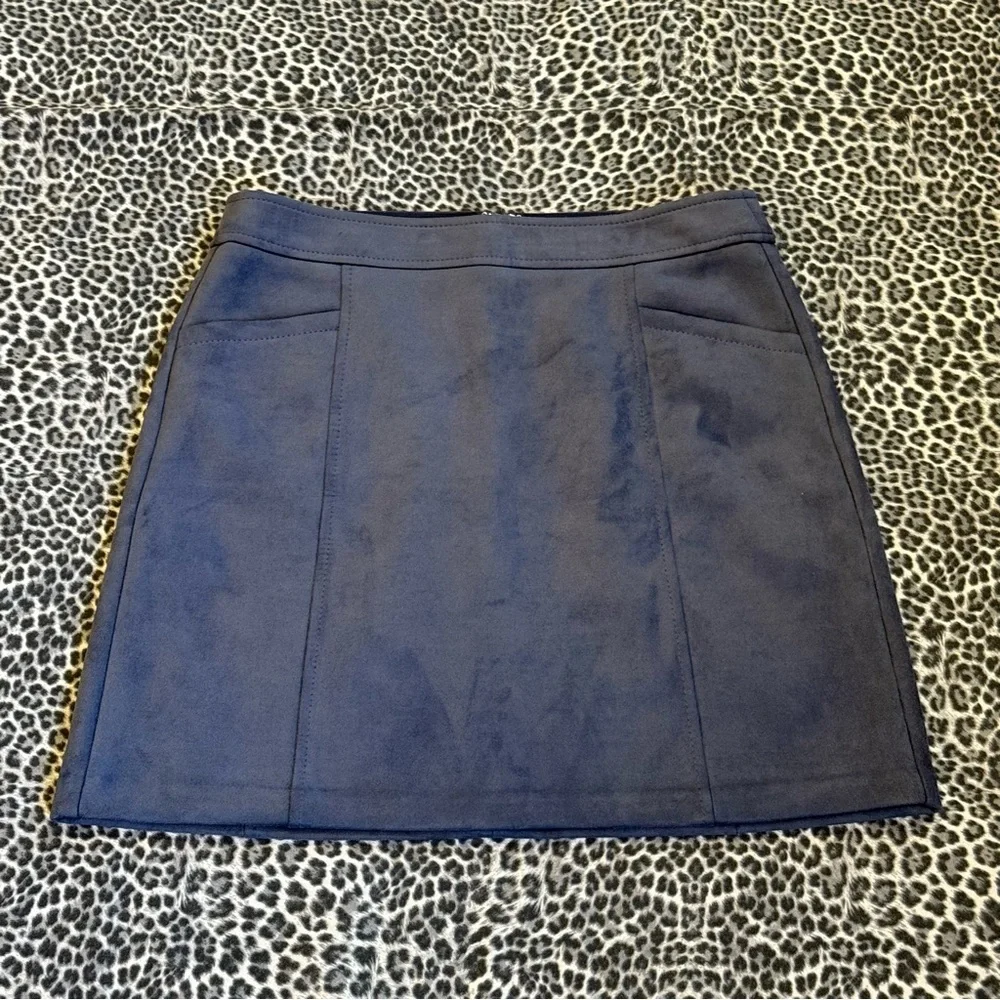 LOFT Blue Faux Suede Mini Skirt Size 6